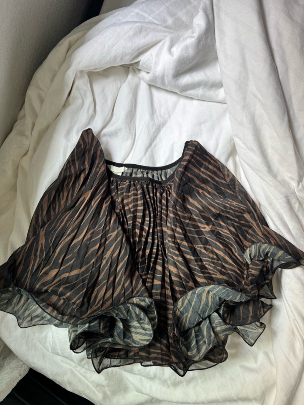 H&M Brown & Black animal print skirt